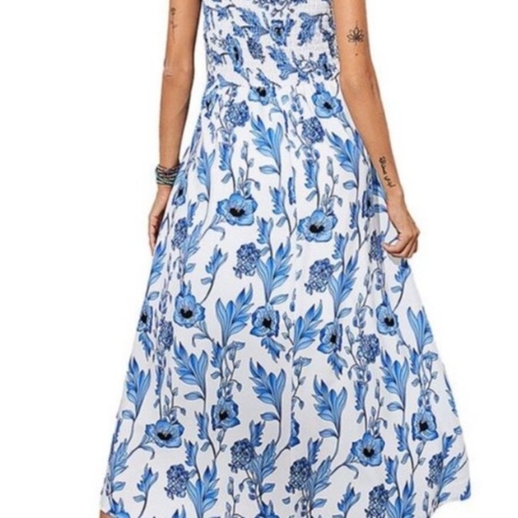 NEW Women’s Boho Floral Midi Dress blue and white, medium - Picture 2 of 2